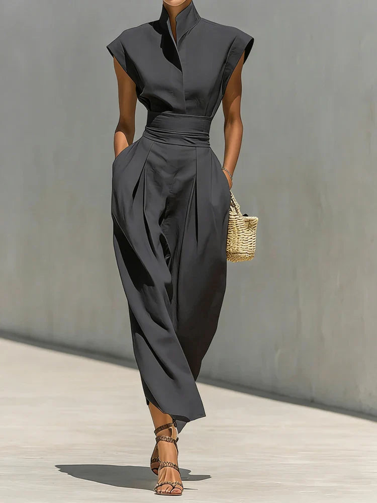 Kaylee | Powerful Fitted Midi Dress with Pockets