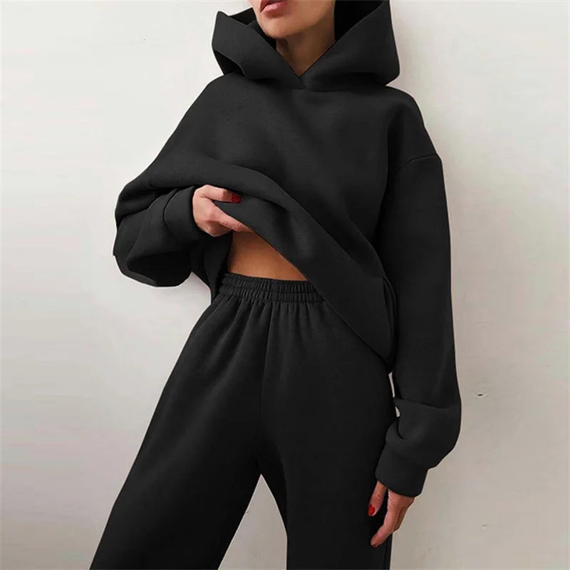 Mira | Minimalist Oversized Tracksuit Set with Hoodie and Joggers