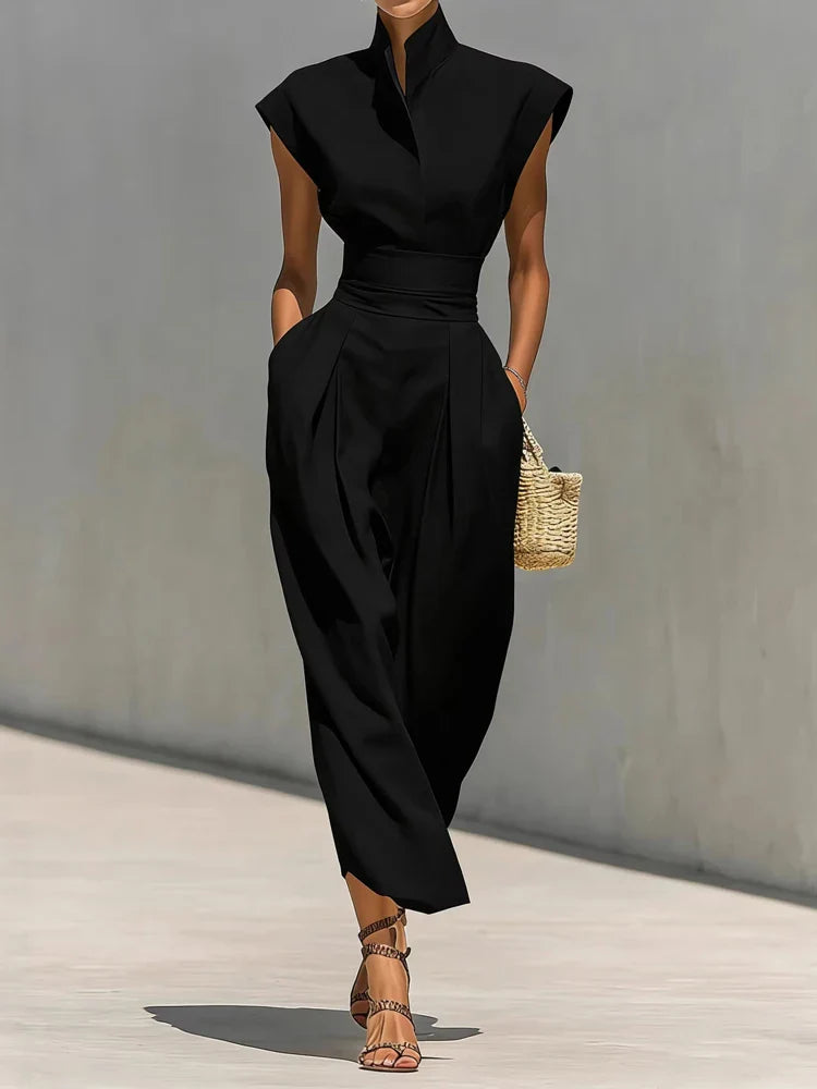 Kaylee | Powerful Fitted Midi Dress with Pockets