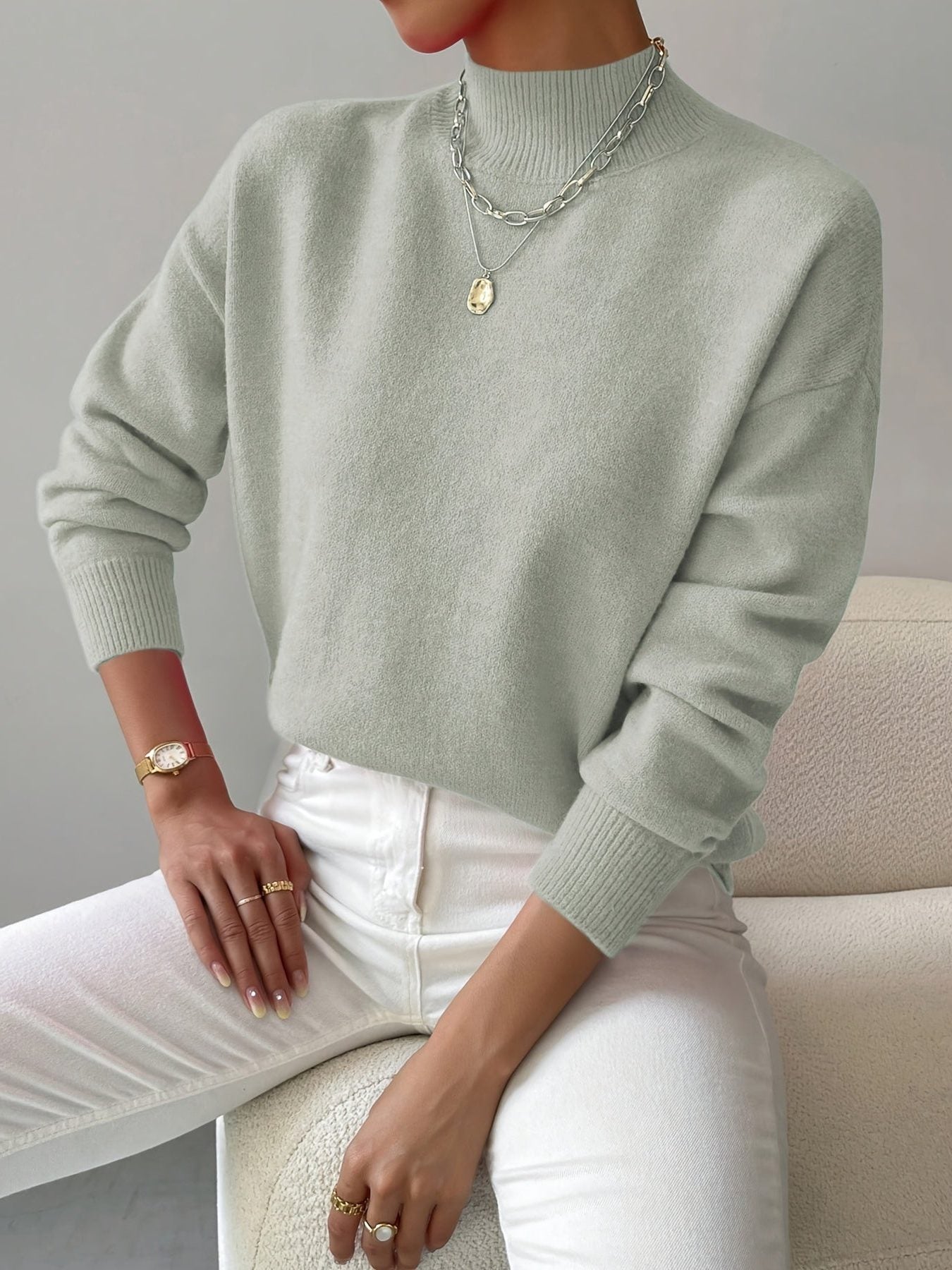 Corinne | Elegant Ribbed Knit Turtleneck Sweater with Fitted Body