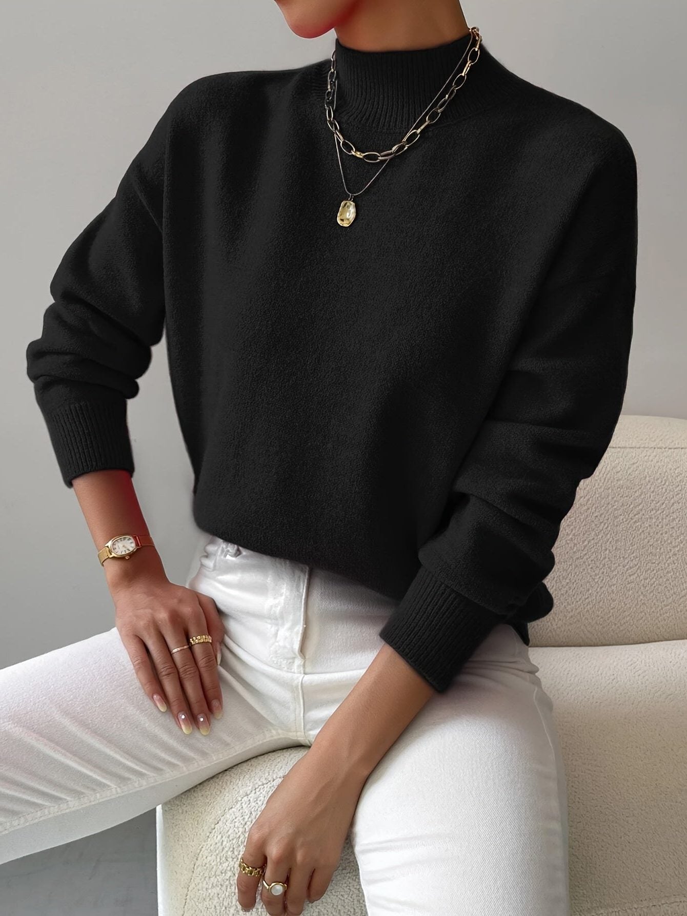Corinne | Elegant Ribbed Knit Turtleneck Sweater with Fitted Body