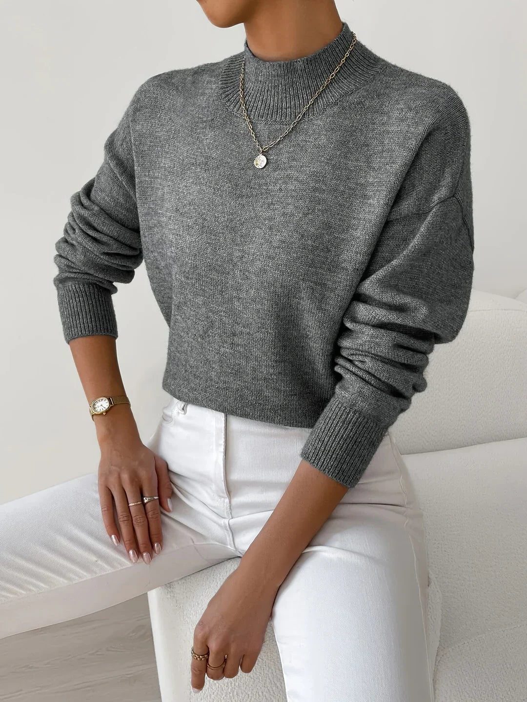 Corinne | Elegant Ribbed Knit Turtleneck Sweater with Fitted Body